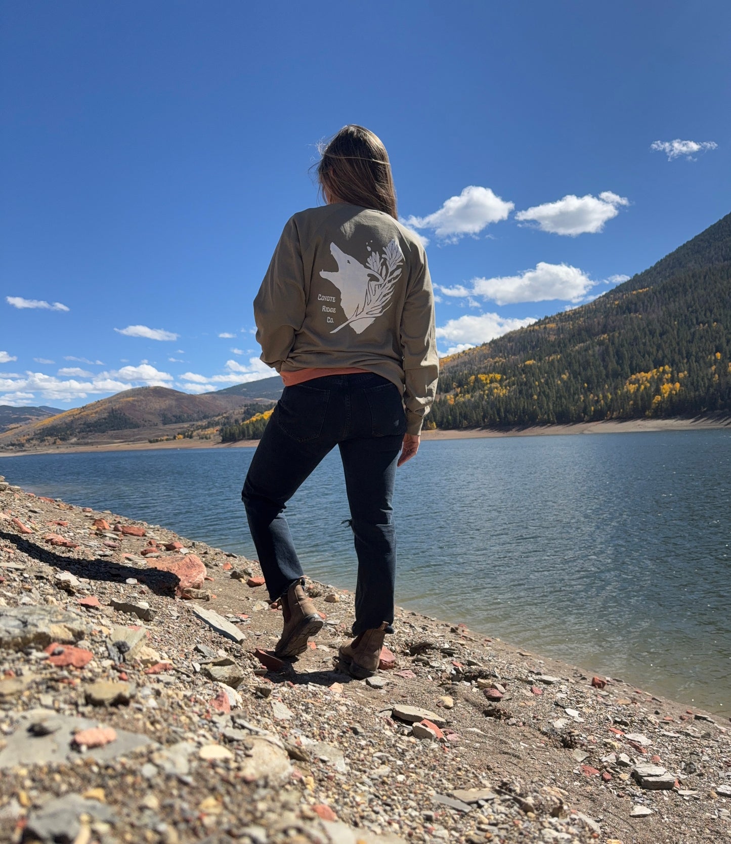 Lightweight pullover sage green